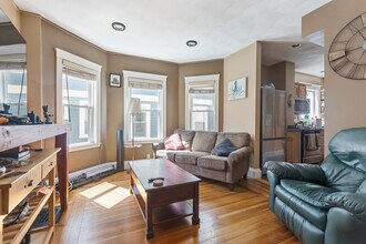 12 -14 Barton St in Somerville, MA - Building Photo - Building Photo