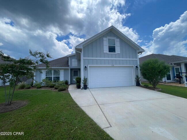 226 Bayou Bend Ln in Callaway, FL - Building Photo - Building Photo
