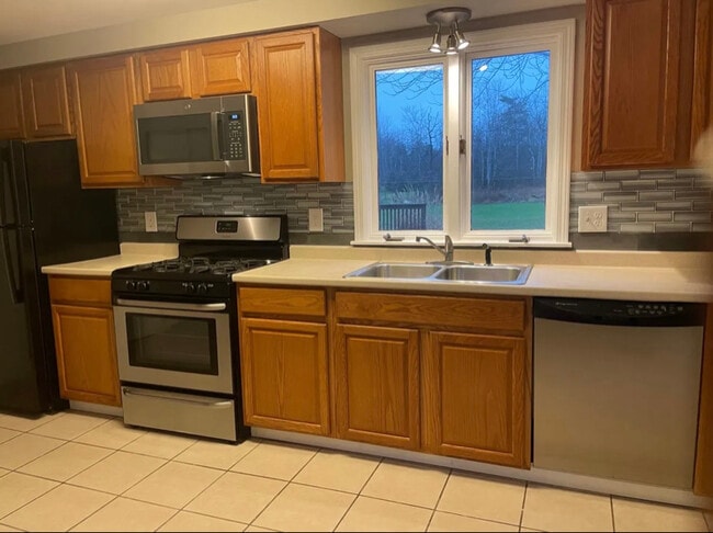 property at 2899 Allendale Pkwy