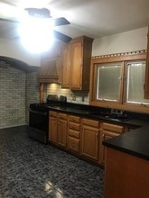 1625 Latham St in Rockford, IL - Foto de edificio - Building Photo