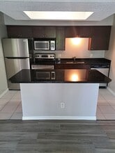 10200 Gandy Blvd N, Unit Vantage Point in St. Petersburg, FL - Building Photo - Building Photo