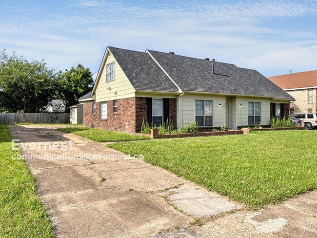 property at 6630 Hampstead Cove