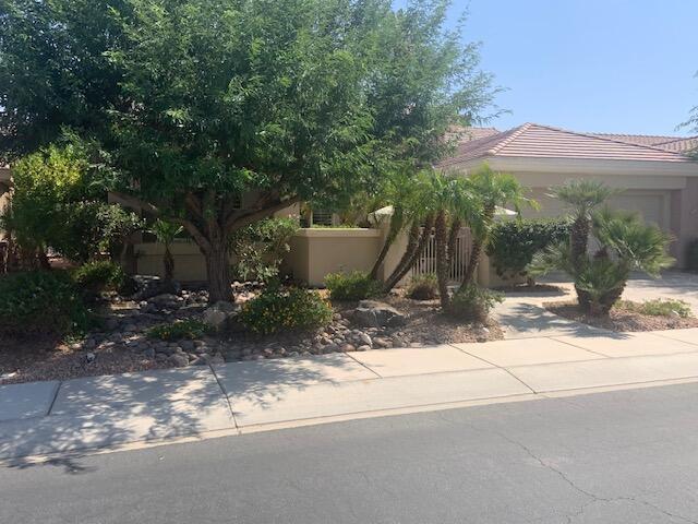 property at 78337 Gray Hawk Dr