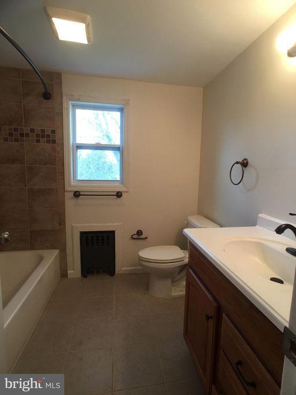 1467 Pennington Rd in Ewing, NJ - Building Photo - Building Photo