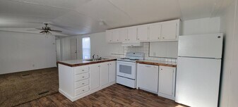 3135 Calloway Dr in Mebane, NC - Building Photo