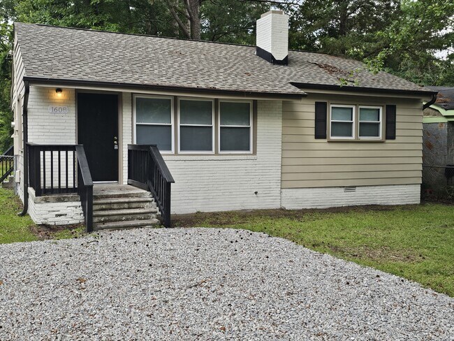 1608 Craven St in Columbia, SC - Building Photo - Building Photo