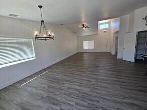 7650 Rockaway Ave in Yucca Valley, CA - Building Photo - Building Photo