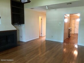 122 S Beadle Rd in Lafayette, LA - Building Photo - Building Photo