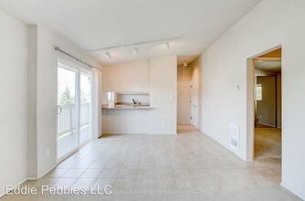 3015 81st Pl SE in Mercer Island, WA - Building Photo - Building Photo