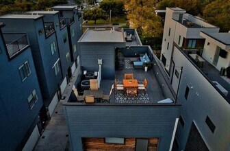 2718 Delaware Ave in Nashville, TN - Building Photo - Building Photo