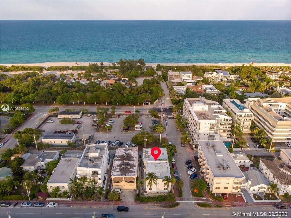 235 79th St-Unit -2 in Miami Beach, FL - Building Photo