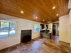 21620 Circle Trl in Topanga, CA - Building Photo - Building Photo