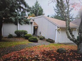 15177 SW Barcelona Way in Beaverton, OR - Building Photo