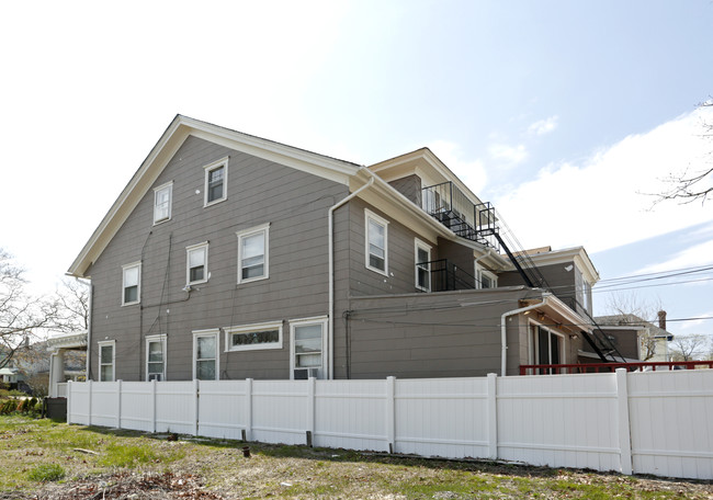 307 2nd Ave in Asbury Park, NJ - Foto de edificio - Building Photo