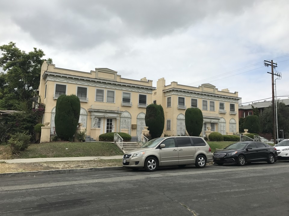 4754-4762 Elmwood Ave in Los Angeles, CA - Foto de edificio