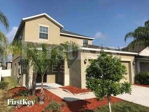 1904 Hawks View Dr in Ruskin, FL - Foto de edificio - Building Photo