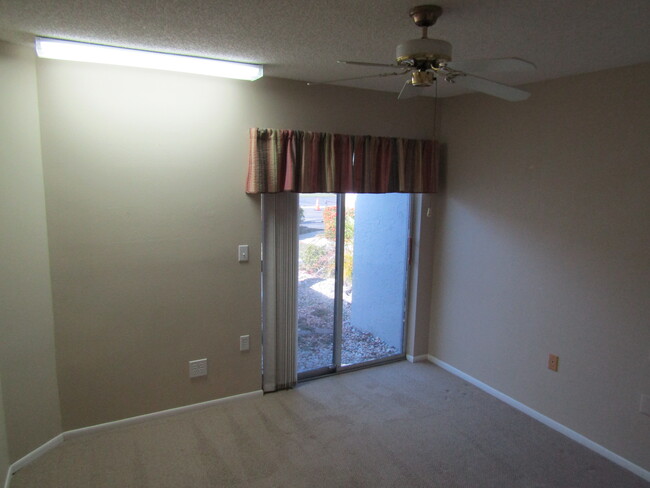 605 Pinebrook Crescent in Venice, FL - Building Photo - Building Photo