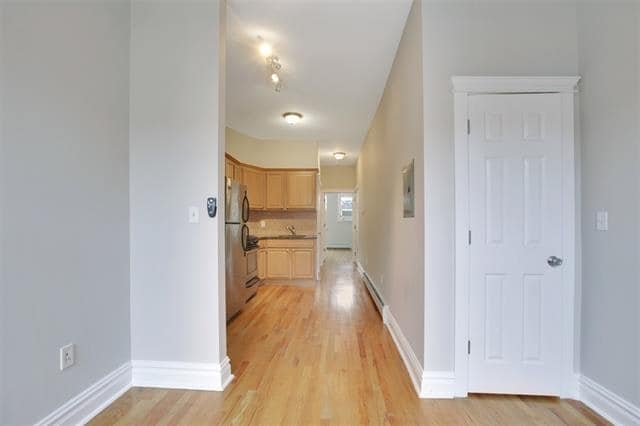 364 7th St in Jersey City, NJ - Building Photo - Building Photo