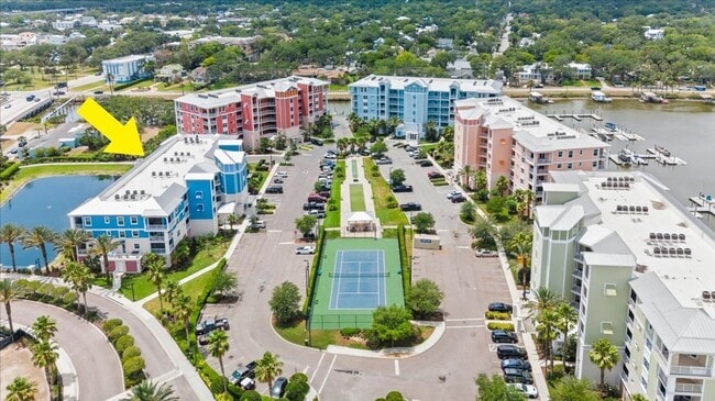 1 Riverwalk Dr in New Smyrna Beach, FL - Foto de edificio - Building Photo