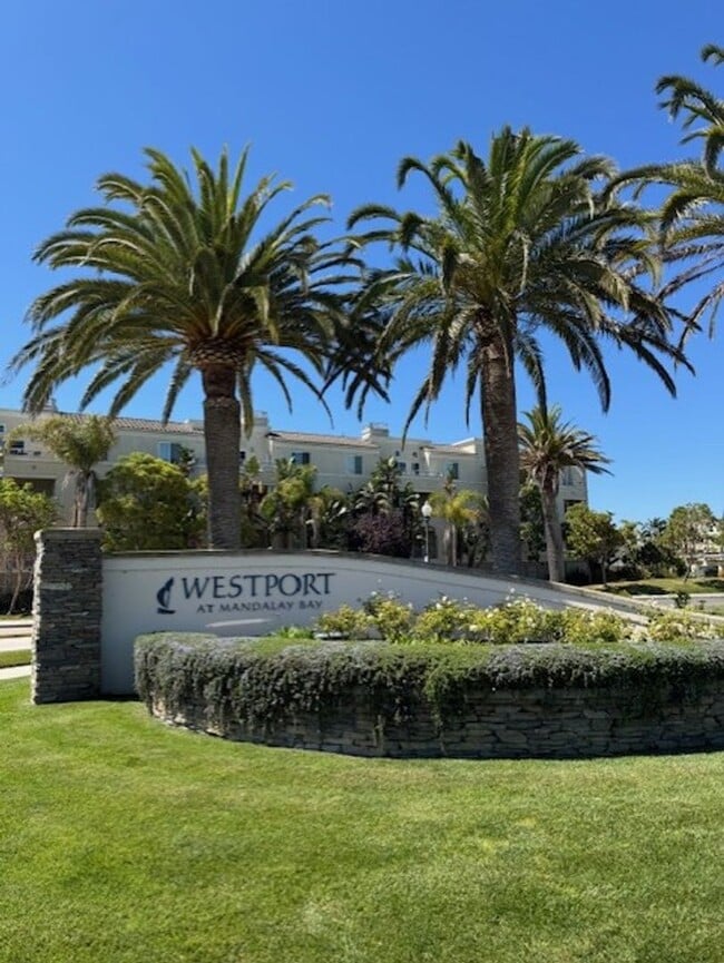 4324 Tradewinds Dr in Oxnard, CA - Building Photo - Building Photo