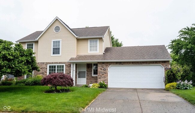 860 Sable Ridge Dr in Greenwood, IN - Building Photo - Building Photo
