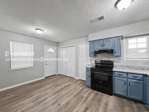 6415 Riverdale Cove in Horn Lake, MS - Building Photo - Building Photo