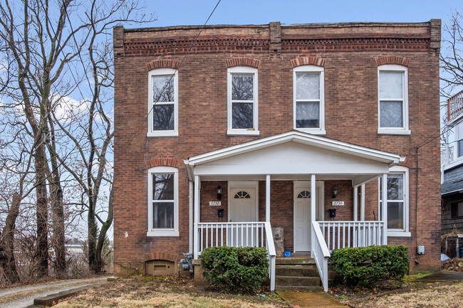 6732 Garner Ave in St. Louis, MO - Foto de edificio - Building Photo