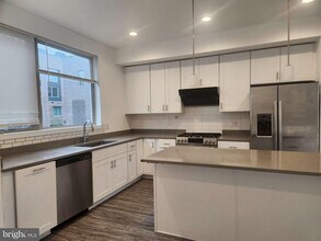 3129 Beachview Ln in Philadelphia, PA - Building Photo - Building Photo