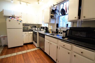 839 Parker St, Unit 2 in Boston, MA - Foto de edificio - Building Photo