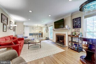 10108 Donegal Ct in Potomac, MD - Building Photo - Building Photo