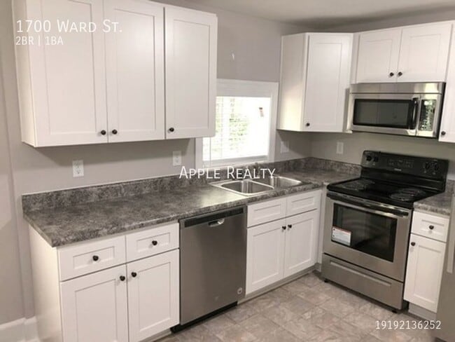 1700 Ward St in Durham, NC - Building Photo - Building Photo