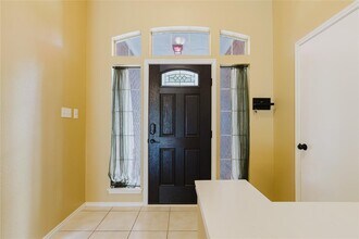 6614 Bramber Ln in Austin, TX - Building Photo - Building Photo