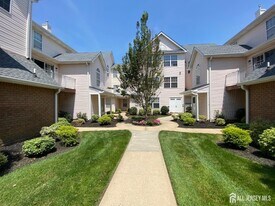 420 Plymouth Rd in North Brunswick, NJ - Building Photo