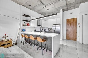 411 NW 1st Ave in Fort Lauderdale, FL - Building Photo