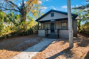 2166 17th Ave S in St. Petersburg, FL - Building Photo