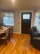 15211 Quarry Rd, Unit Williams in Lake Oswego, OR - Building Photo - Building Photo