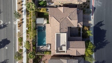 367 Pollino Peaks St in Las Vegas, NV - Building Photo - Building Photo