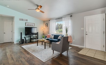 216 S Caddoa Dr in Pueblo West, CO - Building Photo - Building Photo