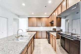 1628 Arbor Knot Dr in Kyle, TX - Building Photo - Building Photo