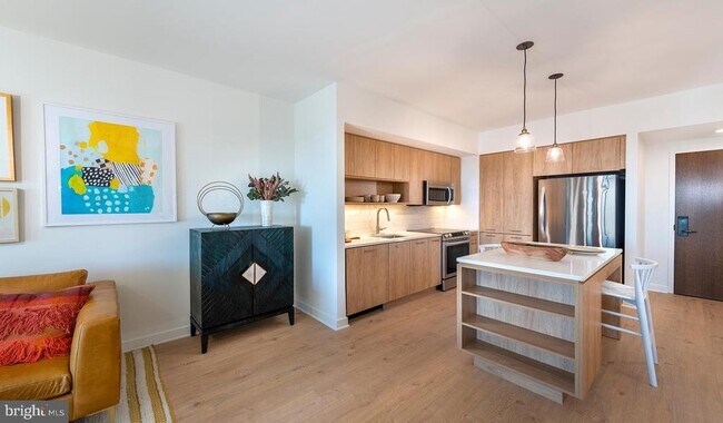 property at 4710 Elm St