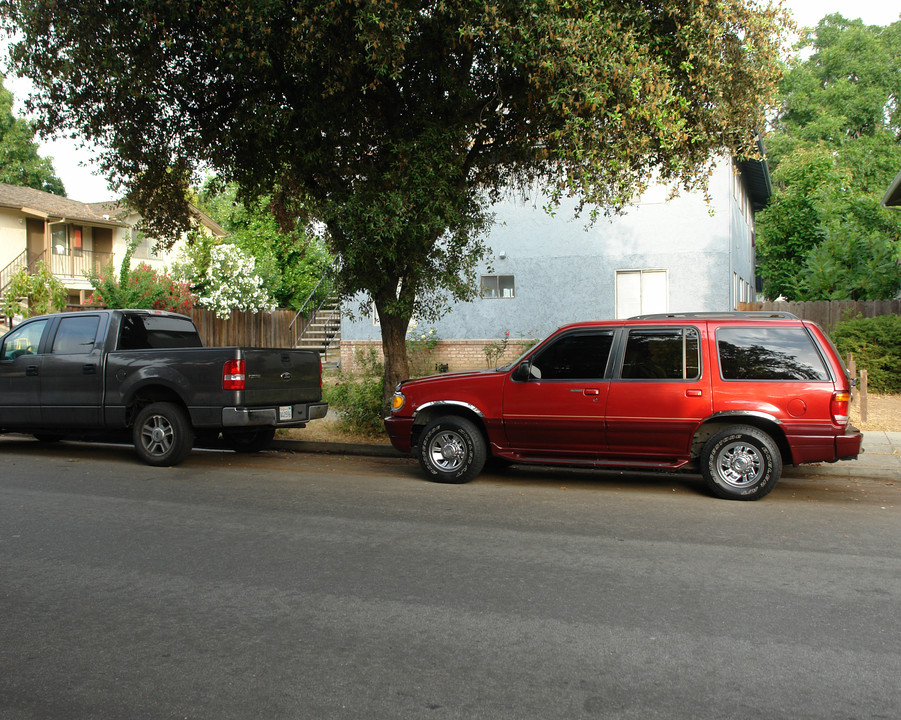 993 Helen Ave in Sunnyvale, CA - Building Photo