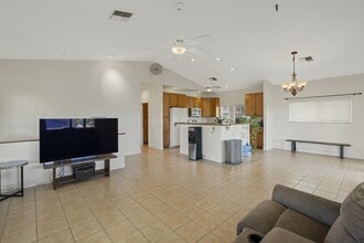 84 Honuea Pl in Kihei, HI - Building Photo - Building Photo