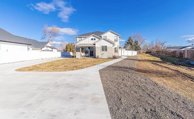 property at 648 S Tylee Way