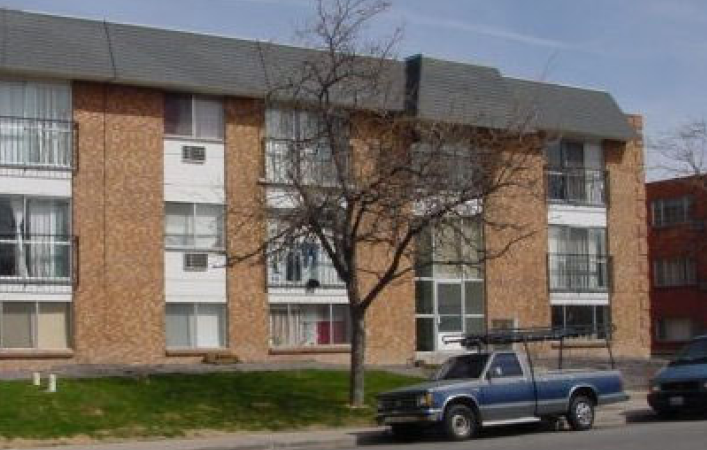 Reentry Apartments in Aurora, CO - Building Photo