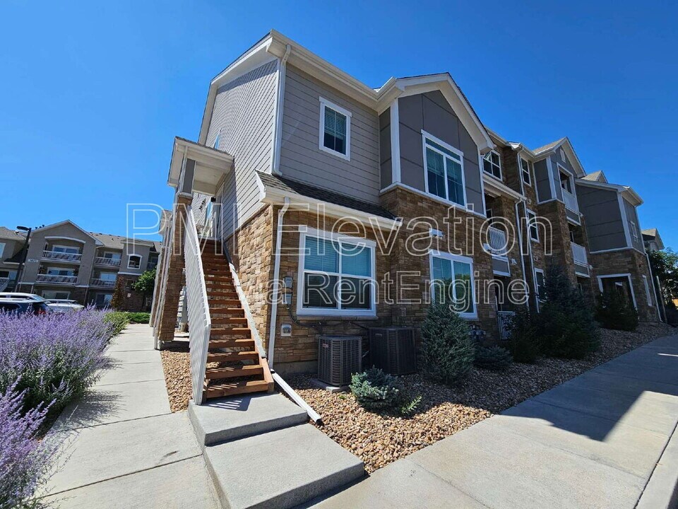 1881 S Dunkirk St in Aurora, CO - Building Photo