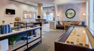 2539 Spring Cypress Rd in Spring, TX - Foto de edificio - Building Photo