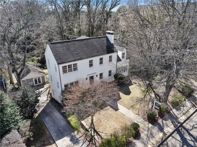 305 Delmont Dr NE in Atlanta, GA - Building Photo - Building Photo