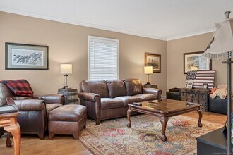 113 Flat Rock Rd in Branford, CT - Building Photo - Building Photo