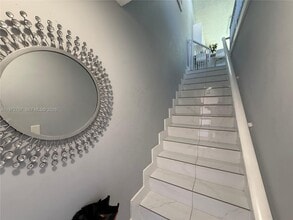 7738 W 34th Ln, Unit 15-201 in Hialeah, FL - Building Photo - Building Photo