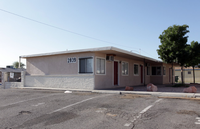 2835-2839 Judson Ave in North Las Vegas, NV - Building Photo - Building Photo